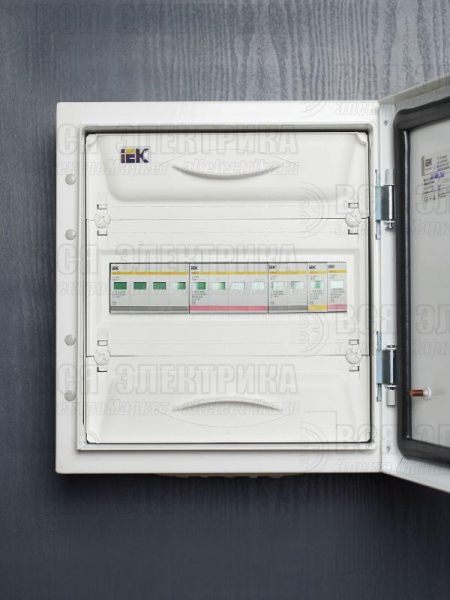Ограничитель перенапряжения ОПС1-B 4P KARAT IEK MOP20-4-B