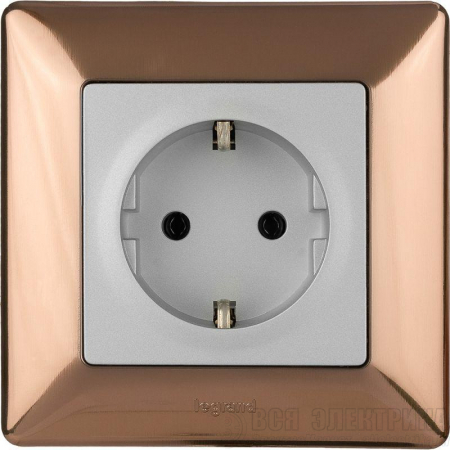Механизм розетки 1-м СП Valena Life 16А IP2X 250В 2К+З с лиц. панелью безвинт. зажимы алюм. Leg 753621