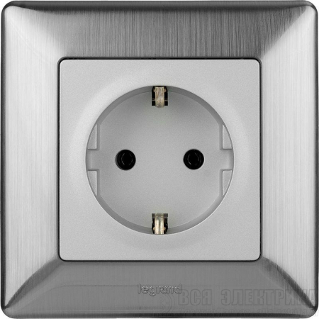 Механизм розетки 1-м СП Valena Life 16А IP2X 250В 2К+З с лиц. панелью безвинт. зажимы алюм. Leg 753621