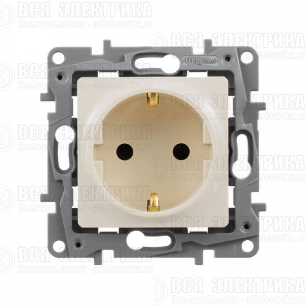 Розетка 1-м СП Etika 16А IP31 250В 2P+E с заземл. защ. шторки немецк. стандарт винтов. клеммы механизм сл. кость Leg 672322